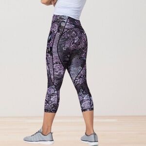Lululemon Time to Sweat Crop